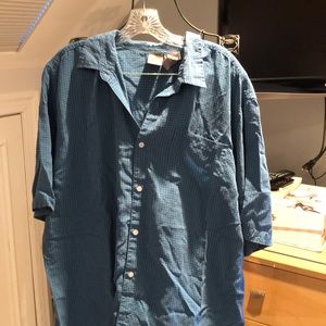 Men’s casual shirt